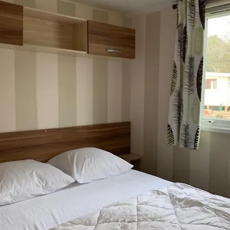 Kerlann 4 Etoiles Mobil 3 Chs 2 Sdb Aven Finistere Campsite *