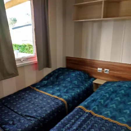 Kerlann 4 Etoiles Mobil 3 Chs 2 Sdb Aven Finistere *